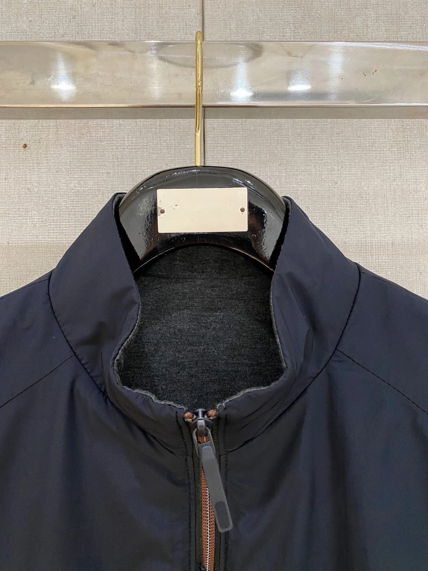 Zegna ： ， ， ， 、 ， ； ，Breathable ， ， 。 ： logo， ； ， ， ； ， ， ； ， ， 。 ： ， ， ； ， ， T 、 、 ； ， ； ， ， 。 ： 、 、 ， ， Versatile 。 ：Cream White、 、Navy Blue 、Black Sizes：M-4XL